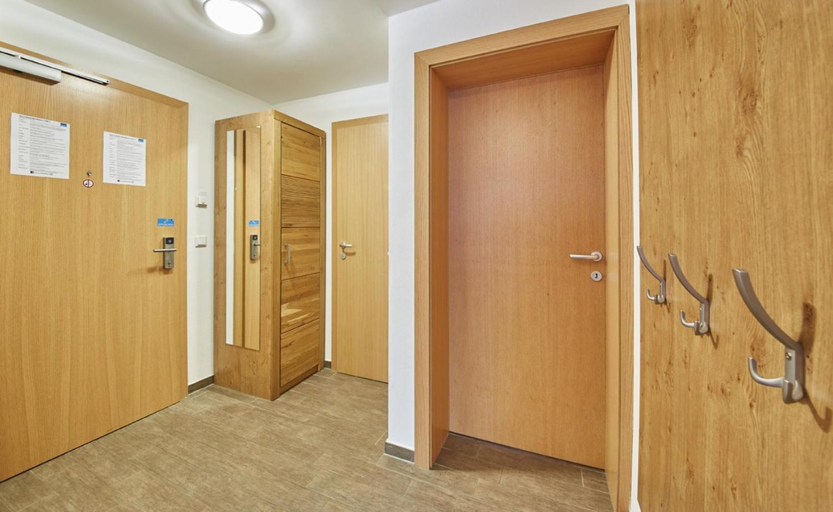 1 Apartment